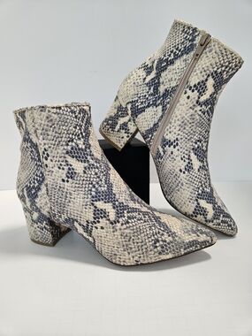 Steve Madden Brave Snakeskin Leather Ankle Booties Pointed Toe Block Heel Size 9